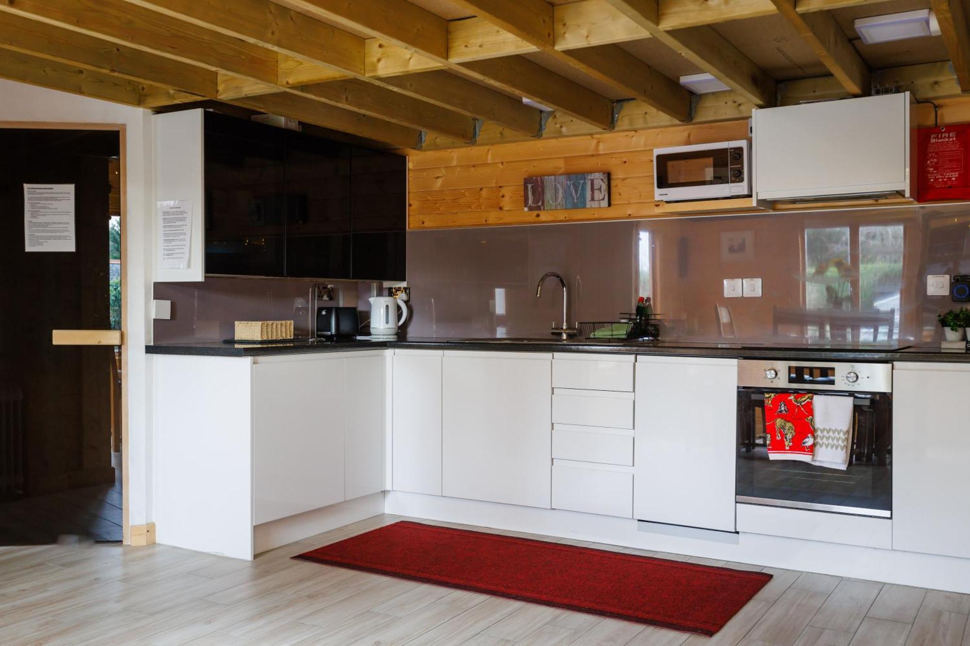 Spacious Cabin Evcharger And Free Parking Near Cambridge Bagian luar foto